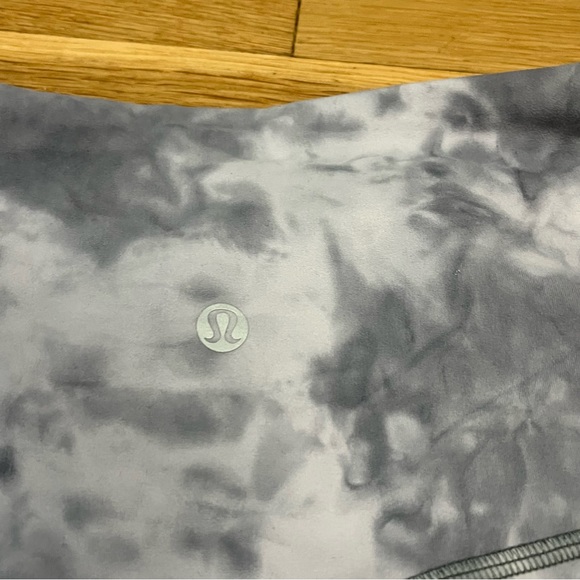Lululemon Align 21” Cross Waist Diamond Stargaze Pitch Gray 8 - Picture 9 of 12